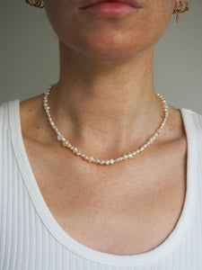 Dainty Heart Pearl Choker