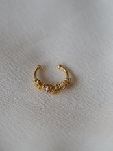 Load image into Gallery viewer, Floral Gold Ear Cuff